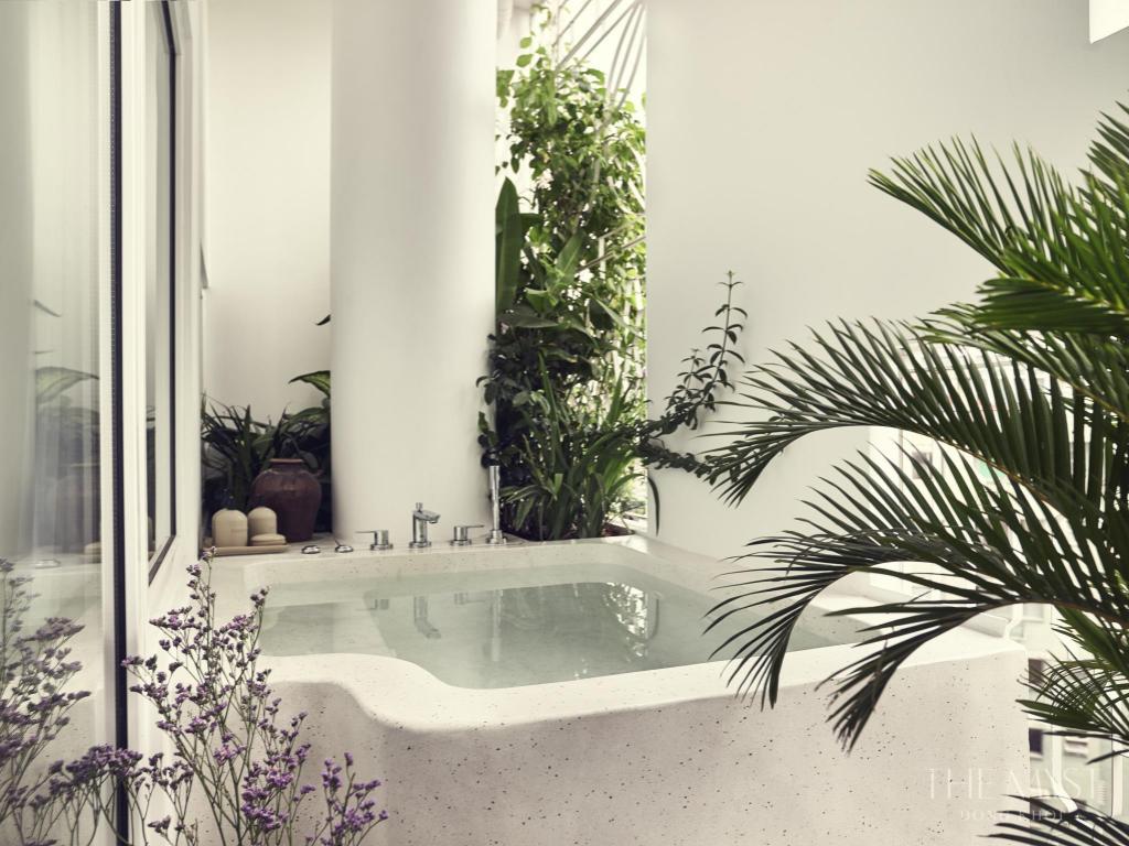 더 미스트 동 커이 2