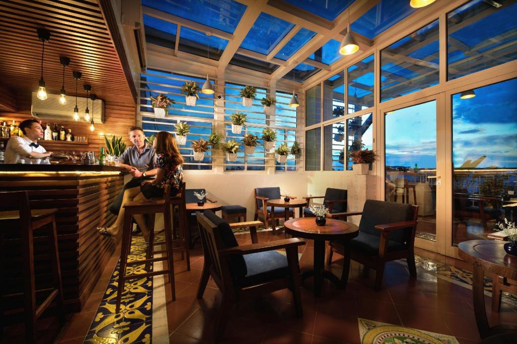 하이 베이 호텔 앤 레스토랑 3