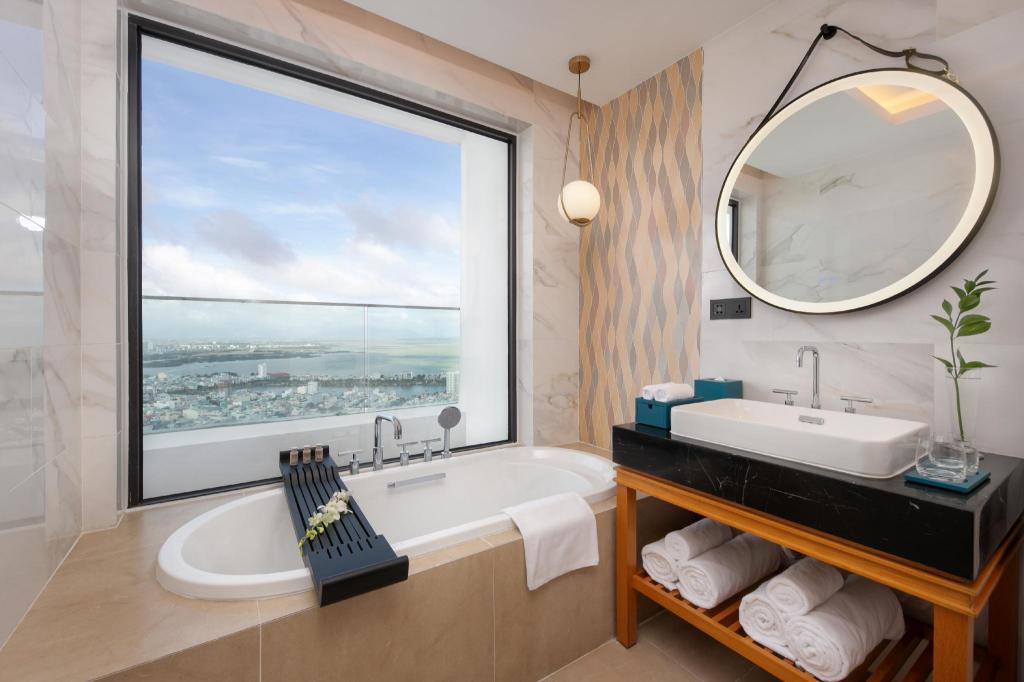 그랜드 하이암스 호텔 - 꾸이년 비치 2